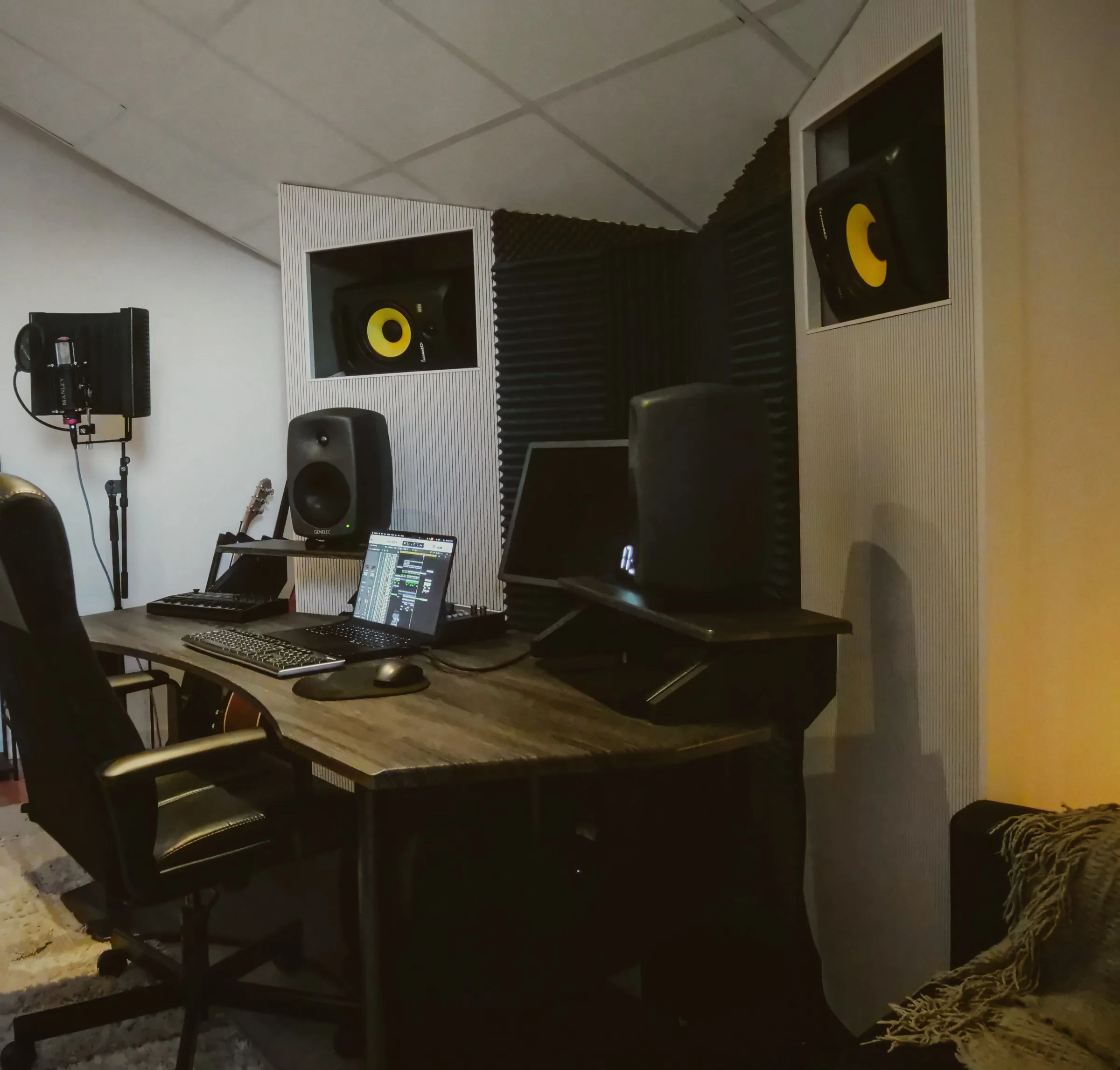 Overview of Ivory with vocal spot, desk and sofa